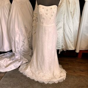 Alfred Angelo Ivory Lace Strapless Wedding Dress